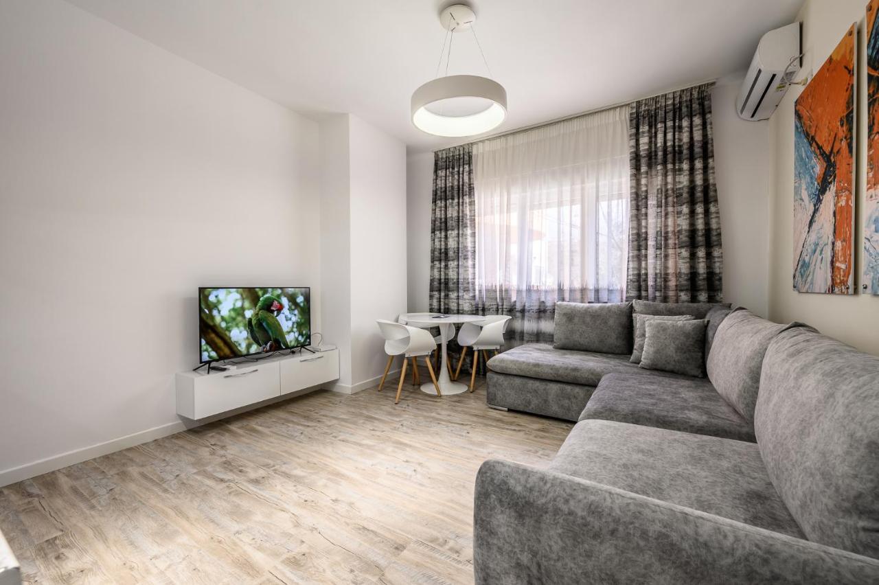 Miku Apartment-City Walk 1Bd Stylish Apartment Тирана Экстерьер фото
