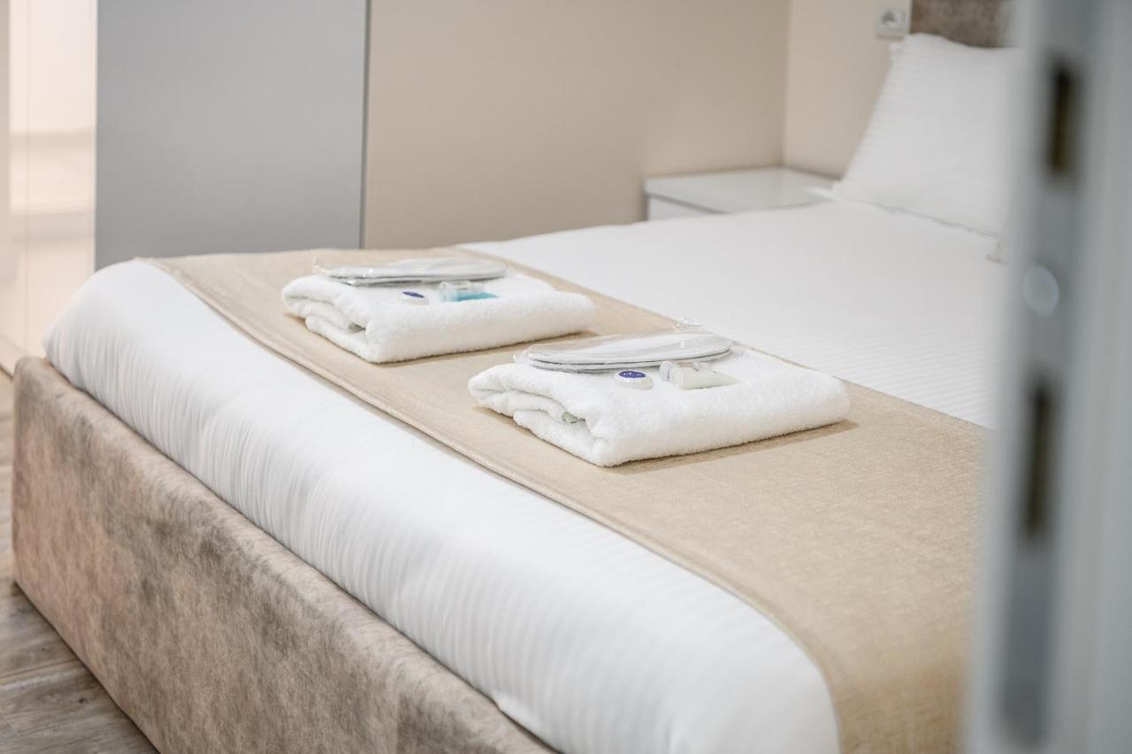 Miku Apartment-City Walk 1Bd Stylish Apartment Тирана Экстерьер фото